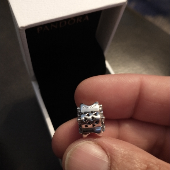 Pandora charm - Picture 3 of 4